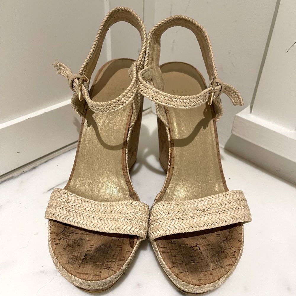 These are great espadrilles. Raffia goes with so many beach outfits!
